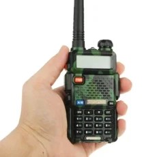 Walkie Talkie Baofeng uv5r Camo 5W
