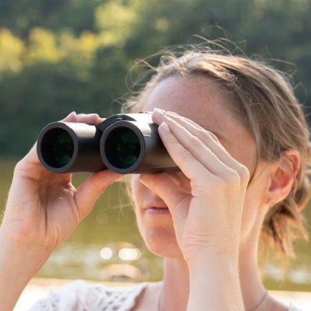 Binoclu 10x42 Carson VX fotografie 6